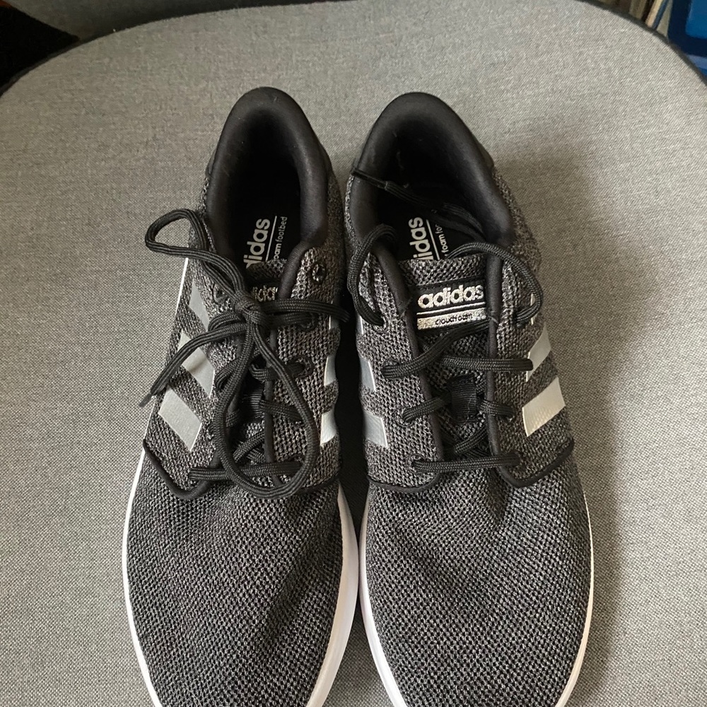 Adidas - Picture 4 of 5